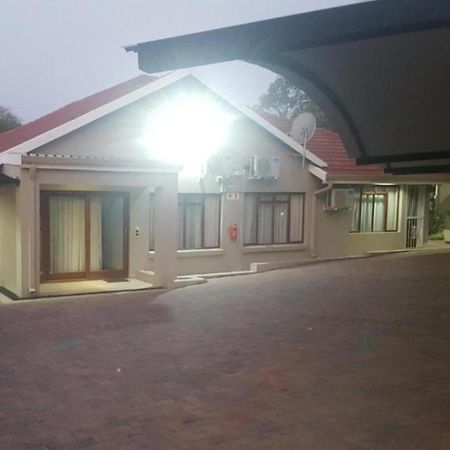 Bonim Guesthouse - Aka Magisha Guesthouse Mbombela Exterior photo