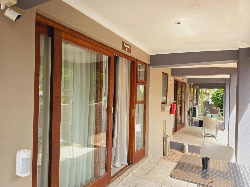 Bonim Guesthouse - Aka Magisha Guesthouse Mbombela Exterior photo